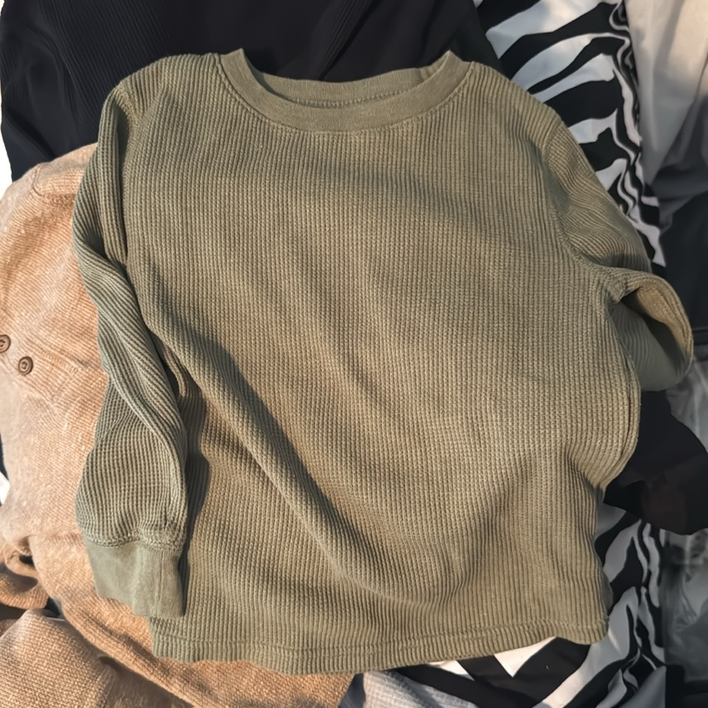 Assorted Ribbed Long Sleeve Tops - Picture 2 of 6
